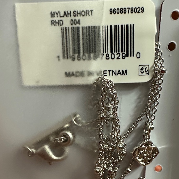 Kendra Scott Silver Chain with Crystal Pendant - Picture 4 of 4